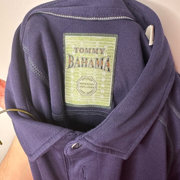 Tommy Bahama Men's NFL Cowboys Emfielder Polo Shirt - Large - Picture 3 of 5